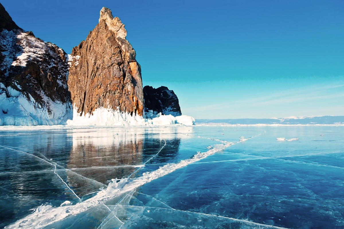 Baikal, the world-famous Siberian lake, invites you for a walk!